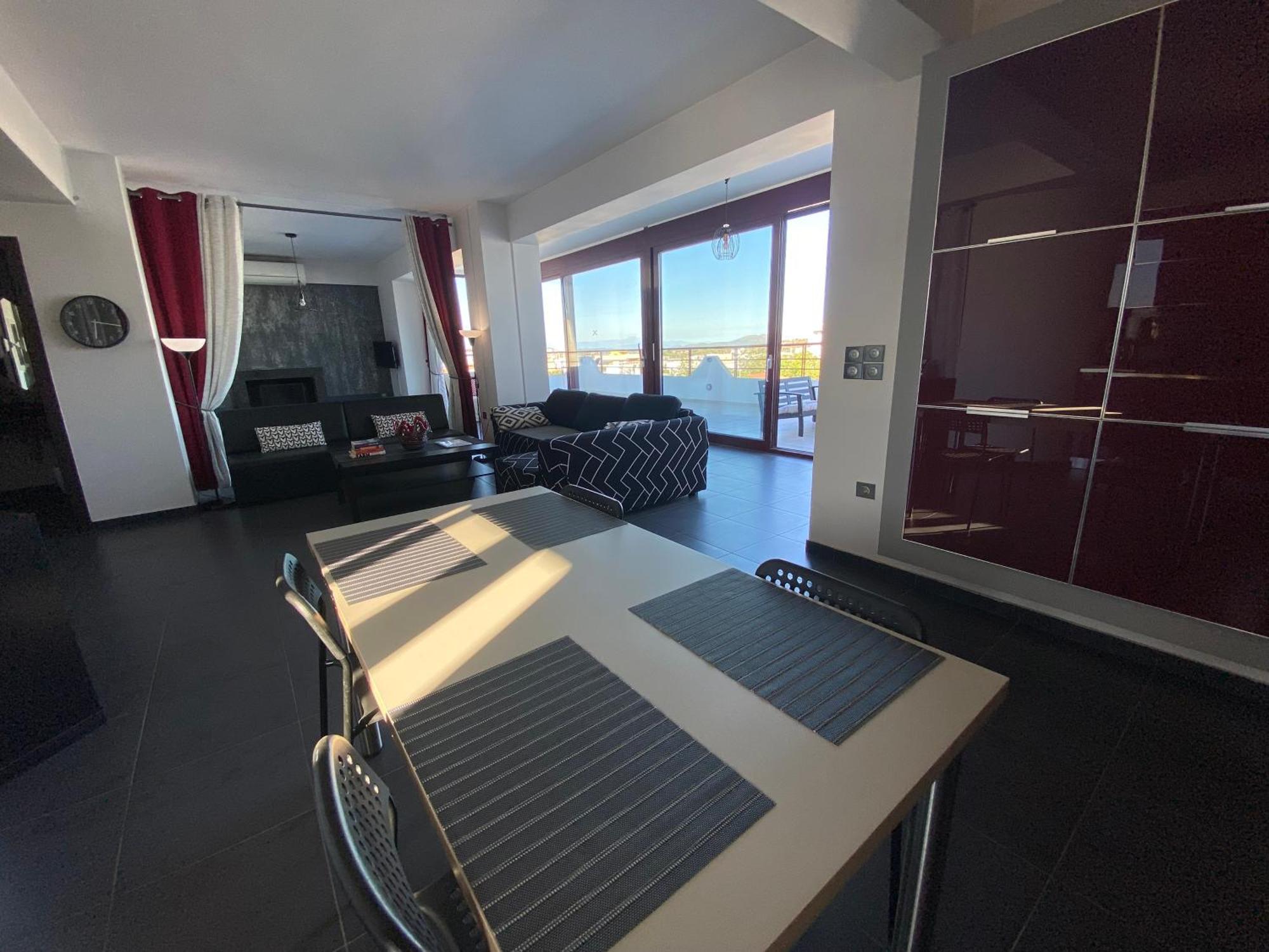 Luxury View Apartment 10Min From Athens Airport كوروبيون المظهر الخارجي الصورة