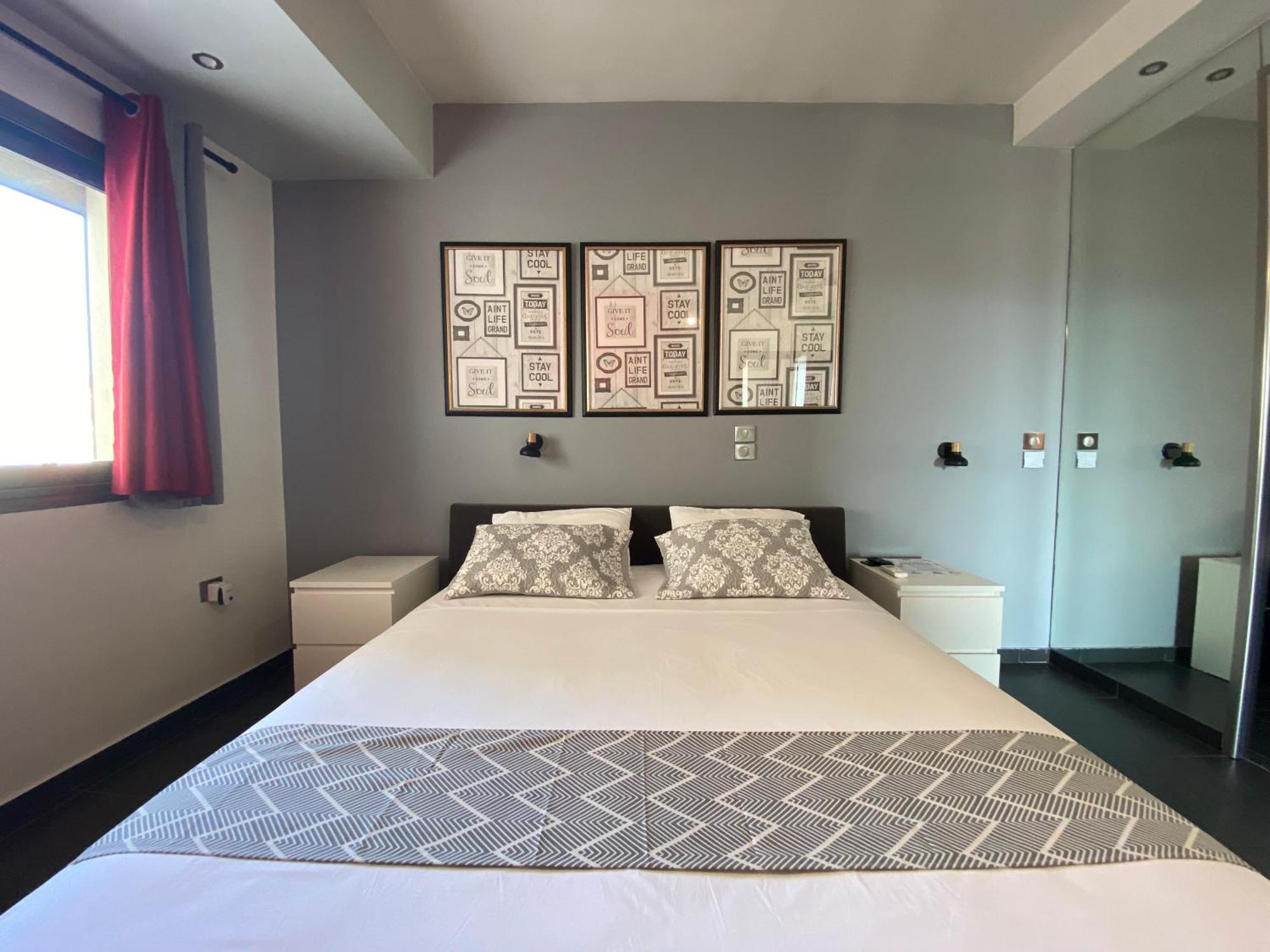 Luxury View Apartment 10Min From Athens Airport كوروبيون المظهر الخارجي الصورة