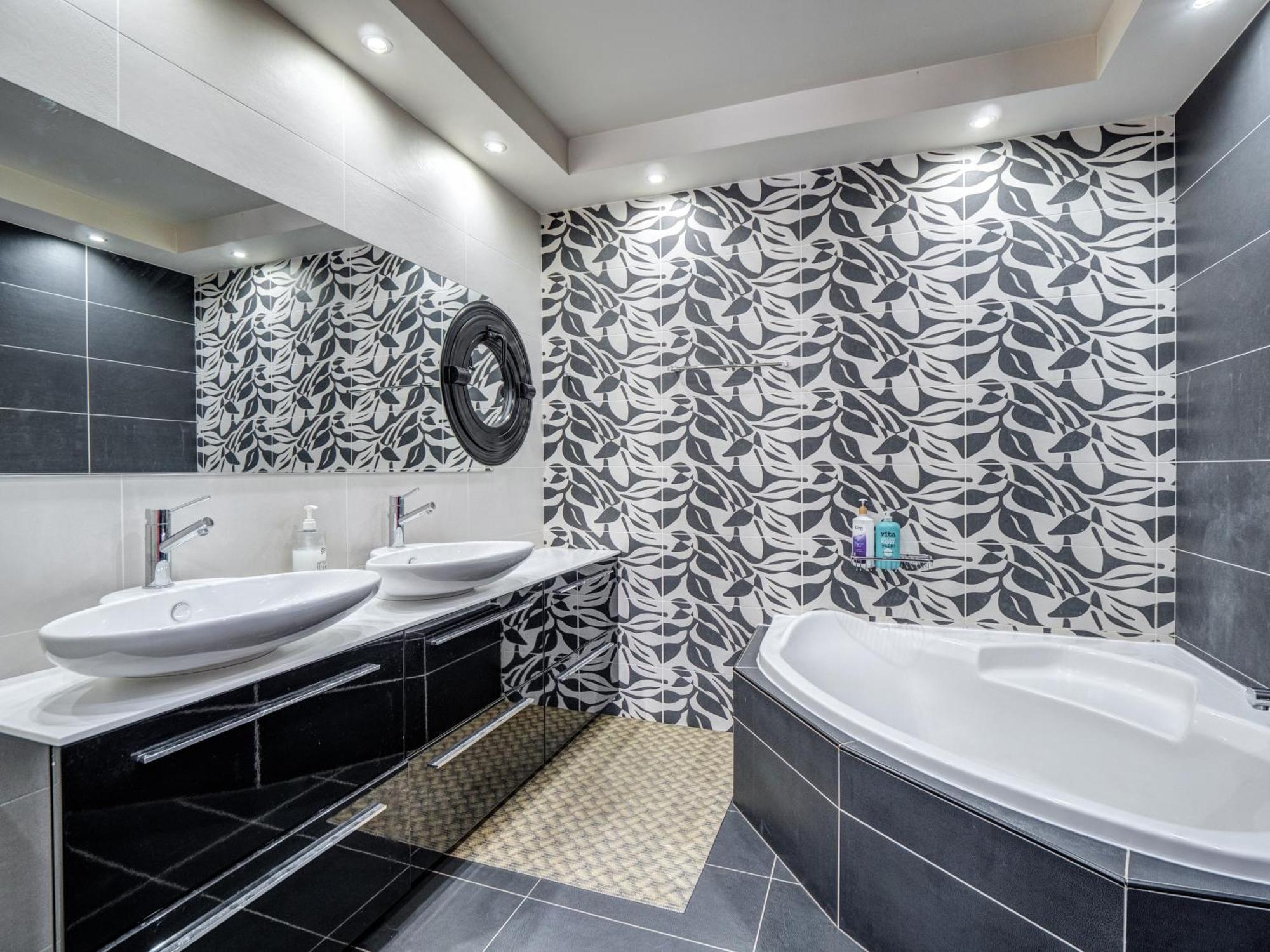 Luxury View Apartment 10Min From Athens Airport كوروبيون المظهر الخارجي الصورة